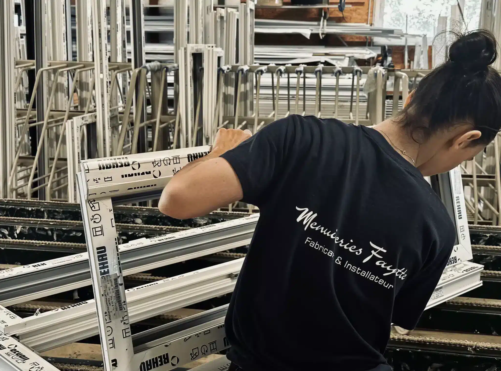 fenêtres PVC Eymoutiers, menuisier Eymoutiers, remplacement fenêtres Haute-Vienne, fenêtres sur mesure Limousin, isolation thermique PVC, pose fenêtres Millevaches, devis fenêtres Eymoutiers